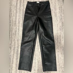 **SOLD** Black Aritzia Melina Pants size 4